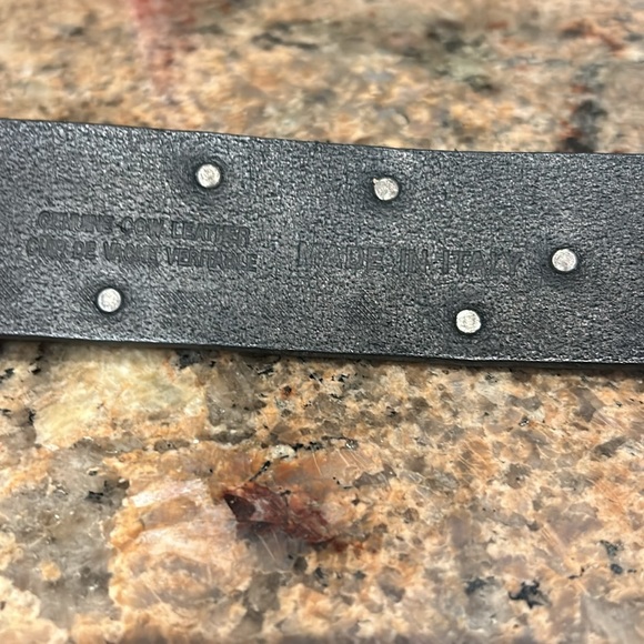 Gorgeous limited edition Hugo Boss Black leather Belt with silver metal - Picture 7 of 12